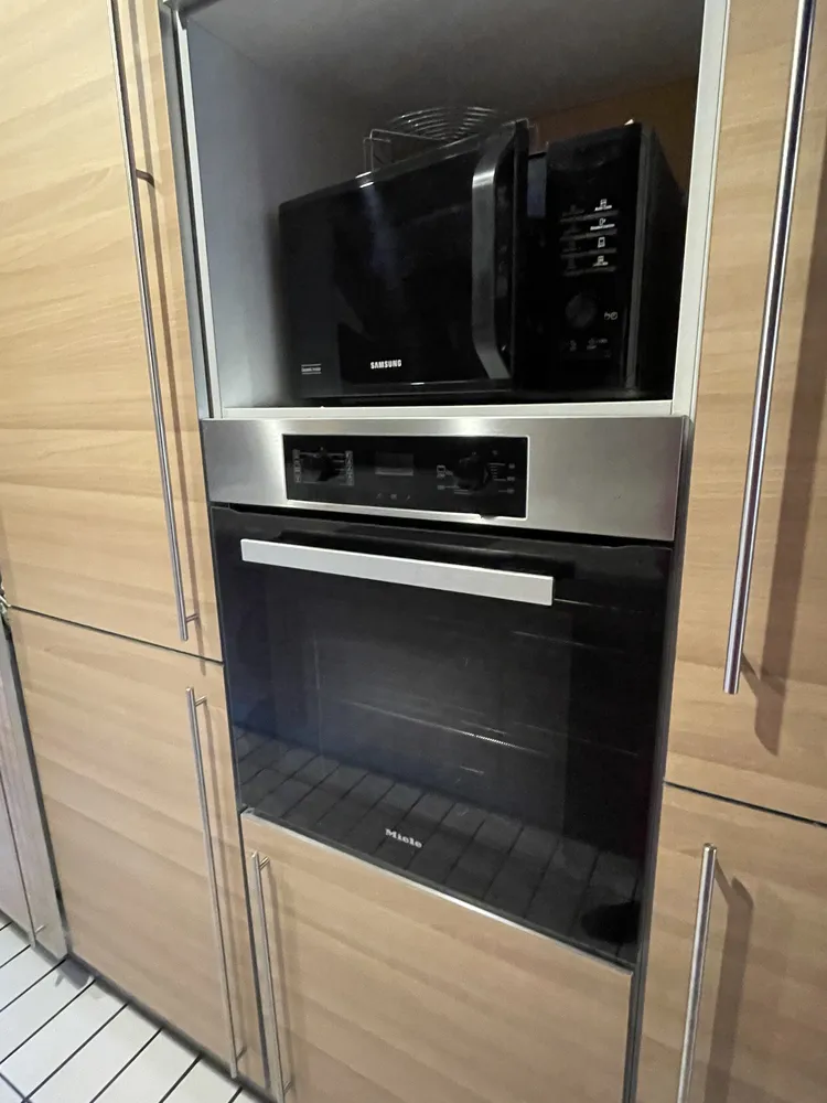 6 room house with 222 m² in Herrenberg – Photo 3