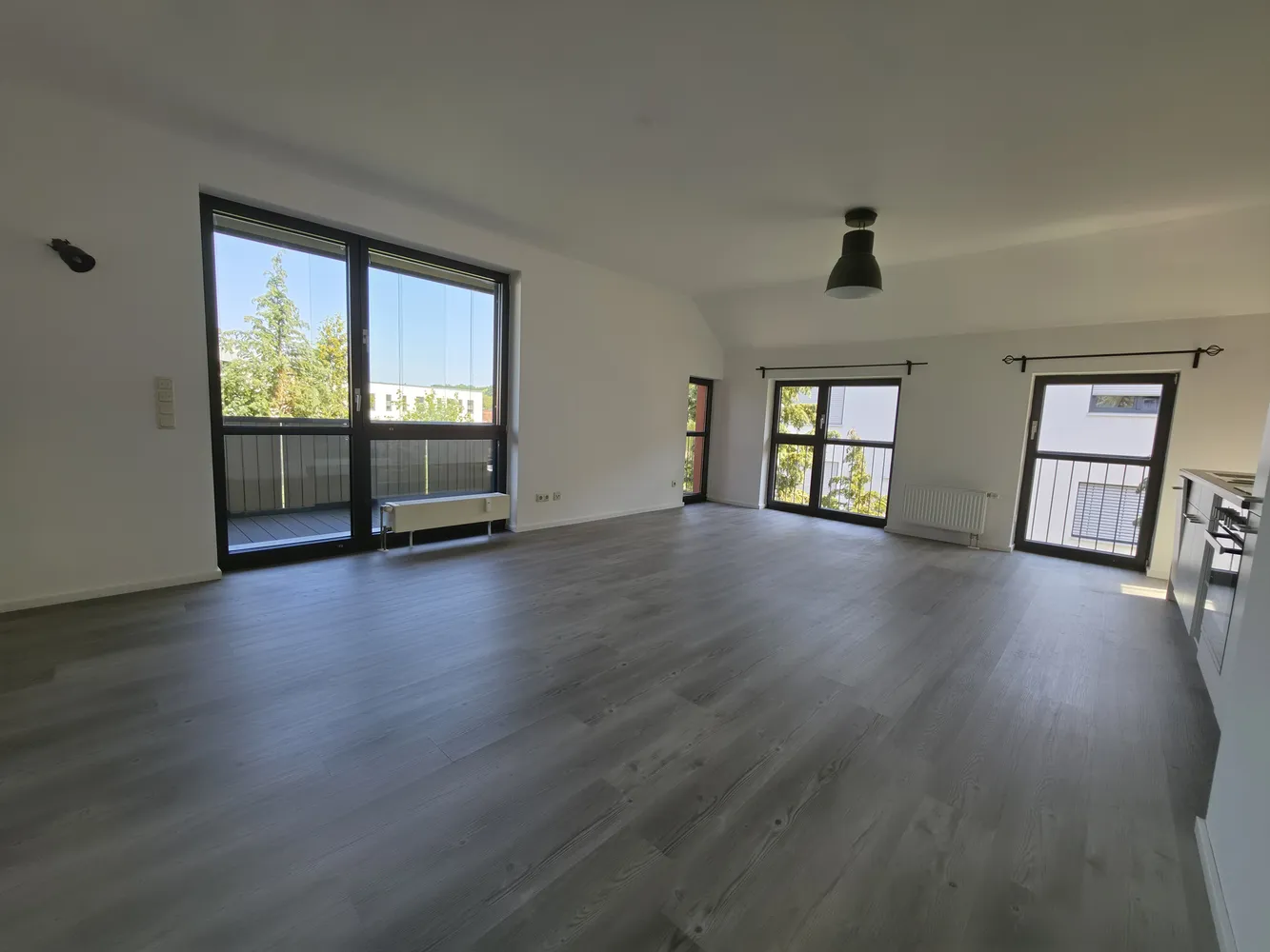 4 Zimmer Wohnung mit 93 m² in Regensburg – Bild 2