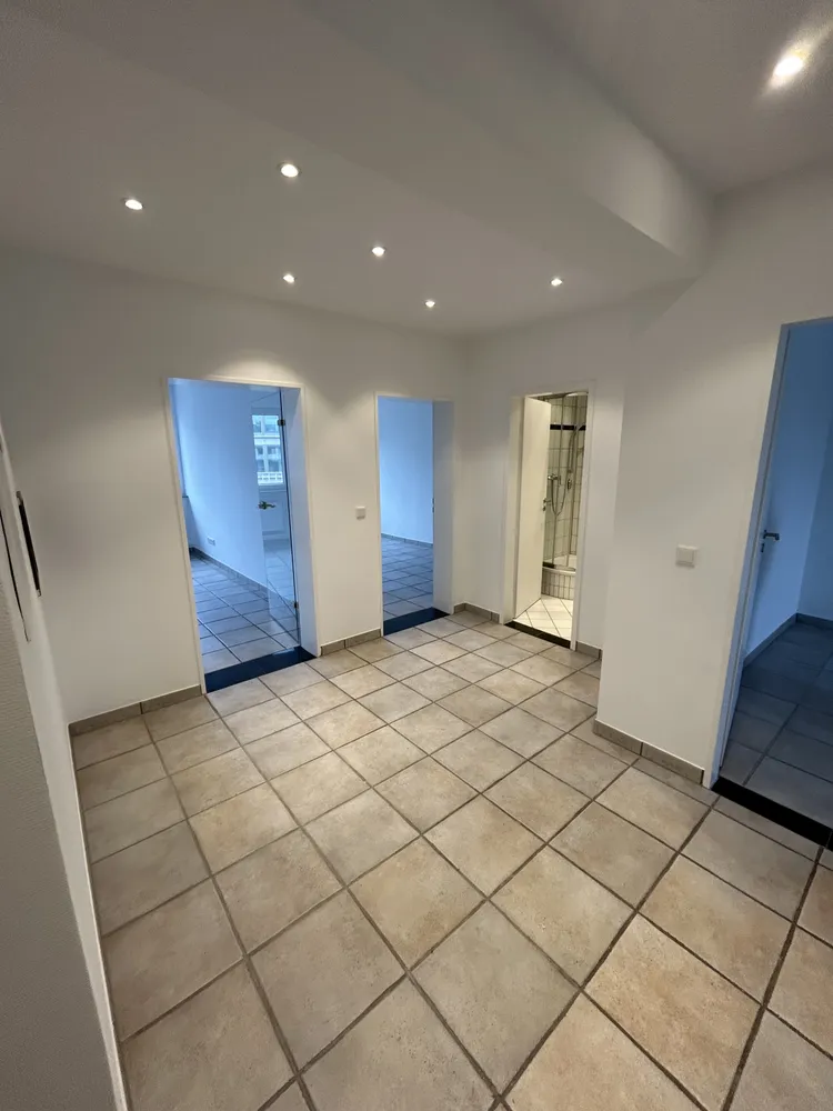 2 Zimmer Wohnung mit 82 m² in Düsseldorf – Bild 10