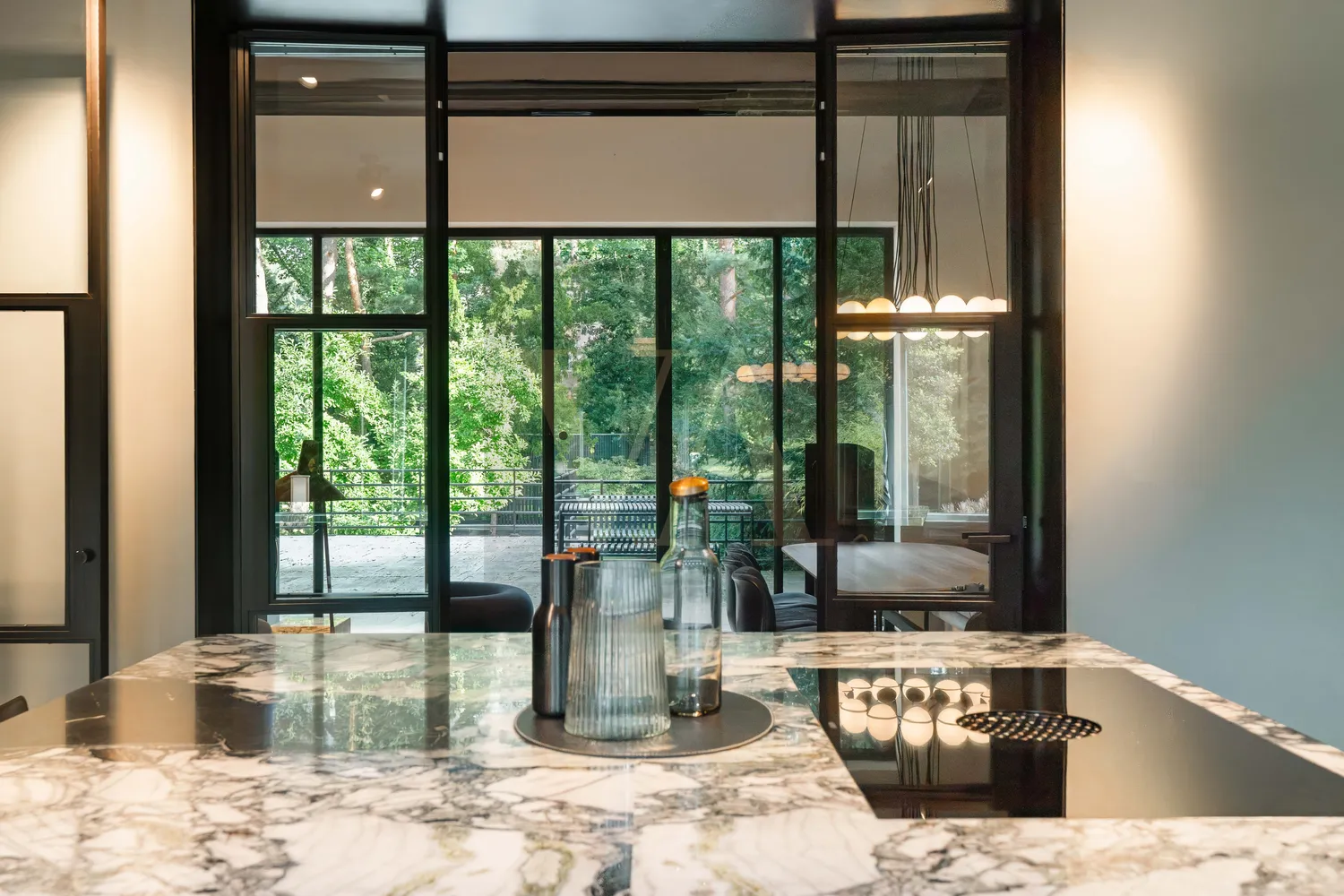 8 Zimmer Haus mit 366 m² in Berlin – Bild 8