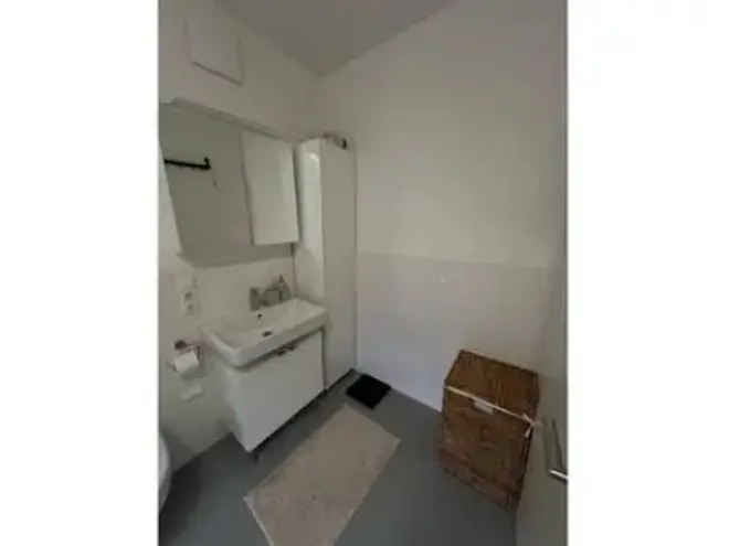 2 Zimmer Wohnung mit 65 m² in Berlin – Bild 4