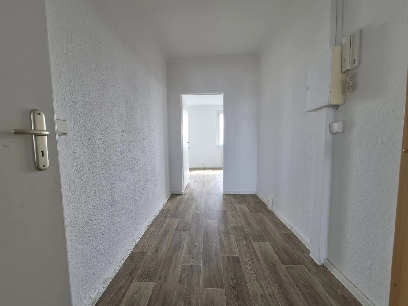 2 Zimmer Wohnung mit 49 m² in Halle (Saale) – Bild 4