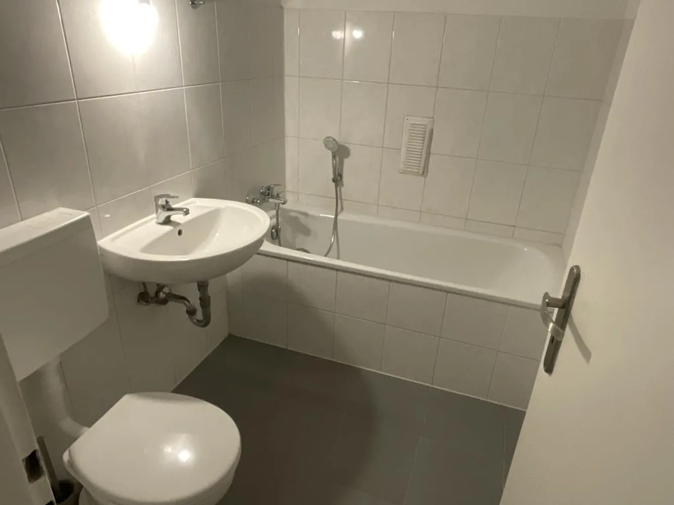 2 Zimmer Wohnung mit 56 m² in Duisburg – Bild 4