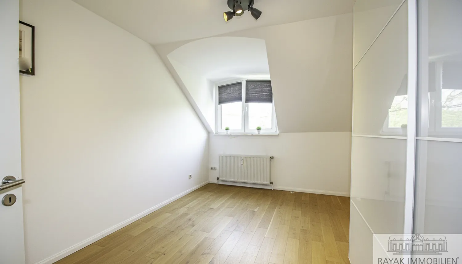 3 Zimmer Wohnung mit 98 m² in Düsseldorf – Bild 10