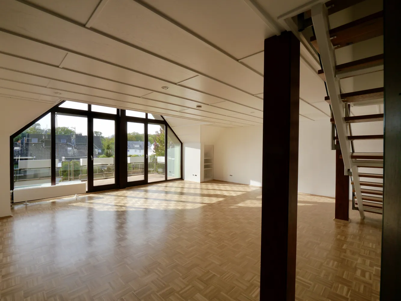 5 Zimmer Wohnung mit 168 m² in Essen – Bild 2