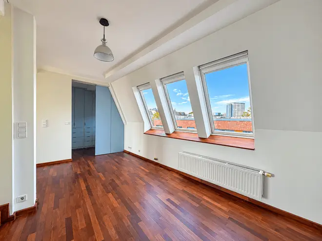 3 Zimmer Wohnung mit 136 m² in Hamburg – Bild 12