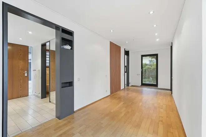 8 Zimmer Haus mit 230 m² in Bergisch Gladbach – Bild 4