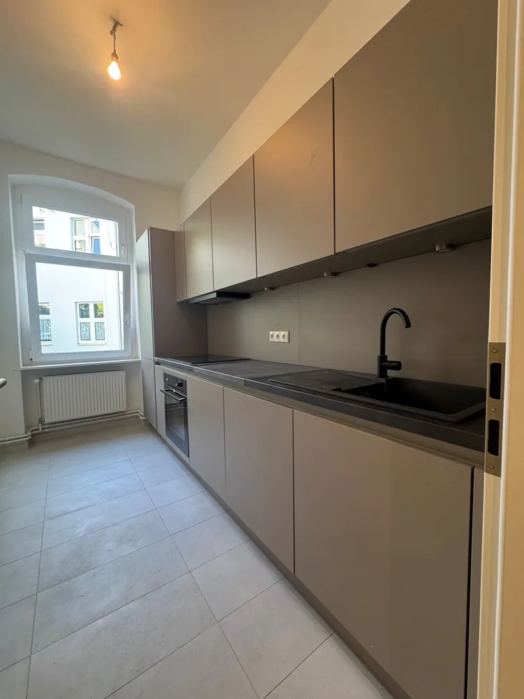 2 Zimmer Wohnung mit 71 m² in Berlin – Bild 2