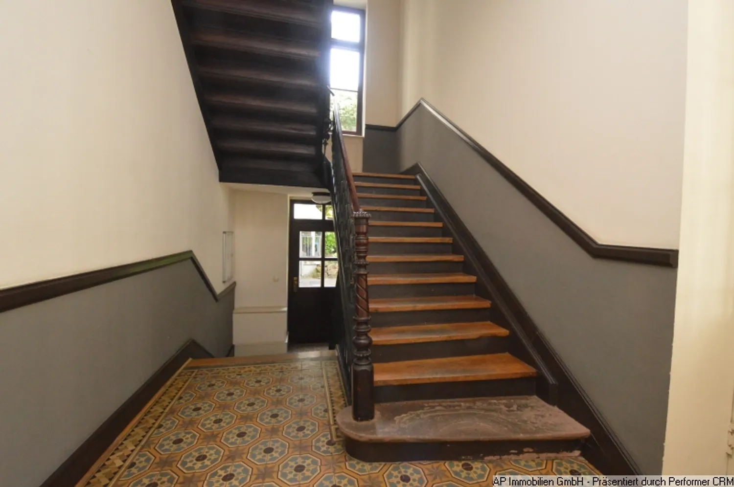 4 Zimmer Wohnung mit 145 m² in Wiesbaden – Bild 7