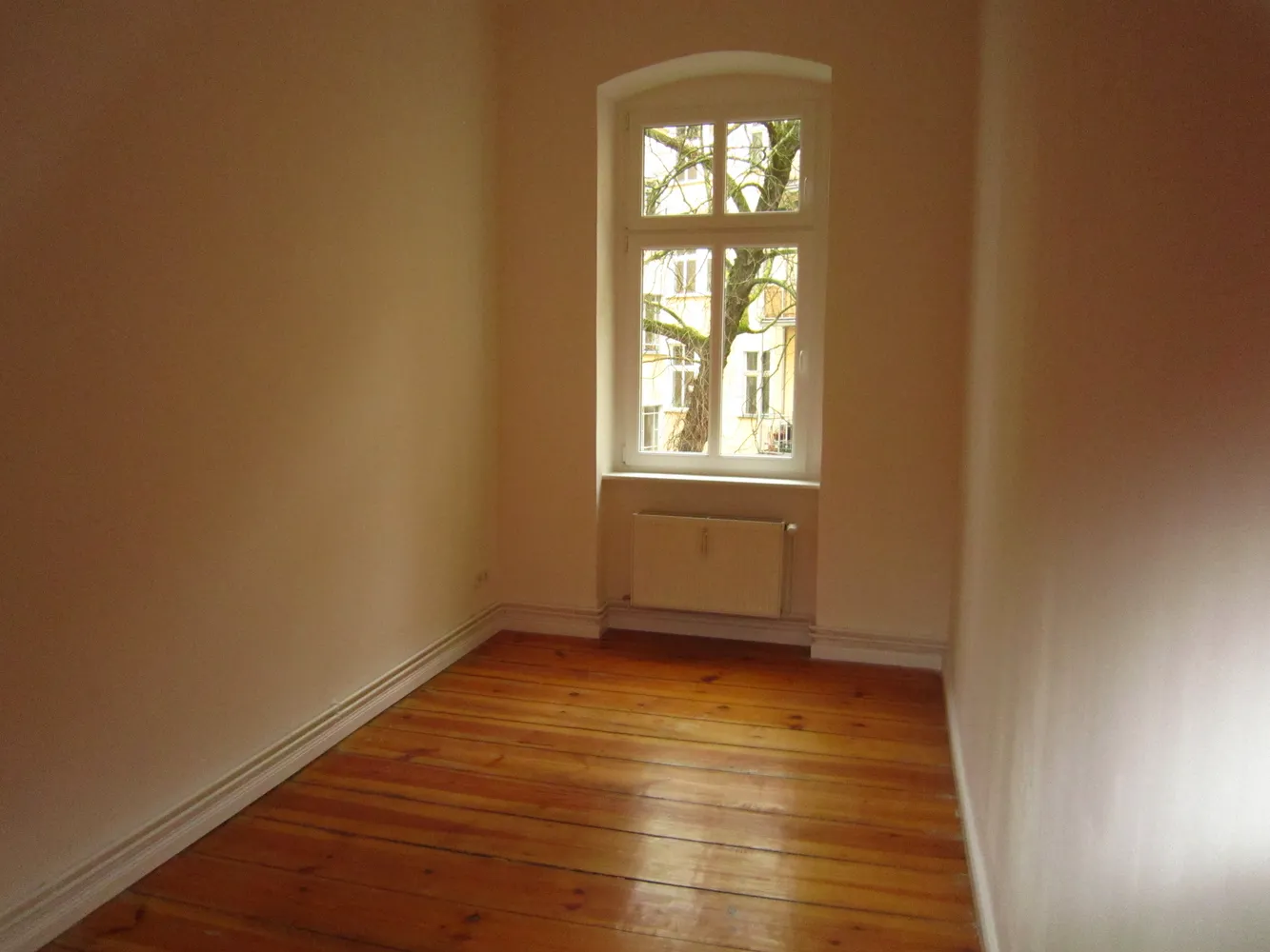 2 Zimmer Wohnung mit 73 m² in Berlin – Bild 2