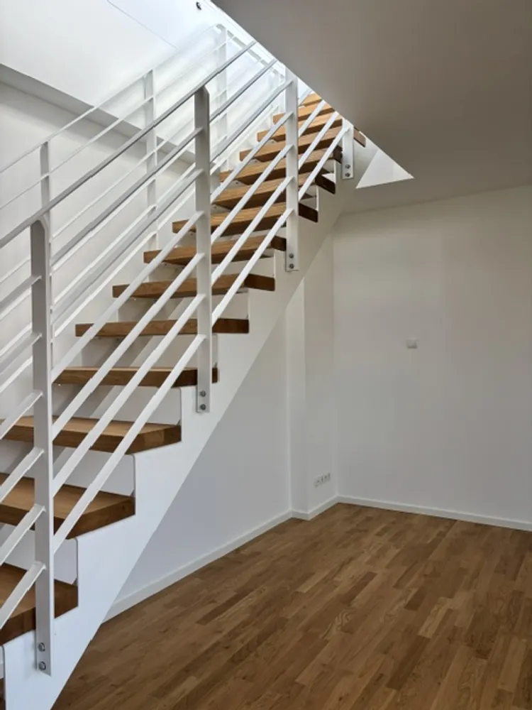 3 Zimmer Wohnung mit 80 m² in Berlin – Bild 2