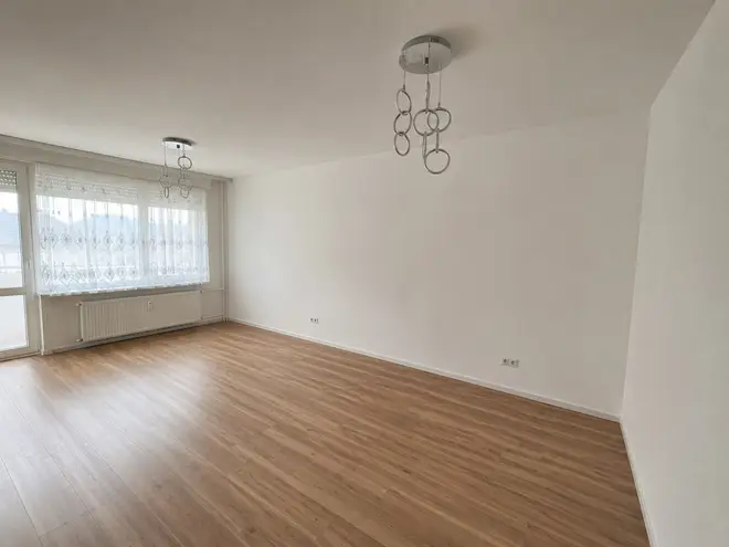 3 Zimmer Wohnung mit 106 m² in Frankfurt am Main – Bild 1