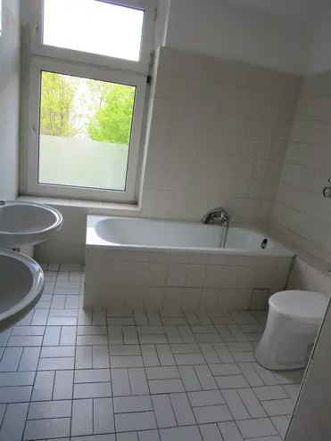 2 Zimmer Wohnung mit 79 m² in Berlin – Bild 3
