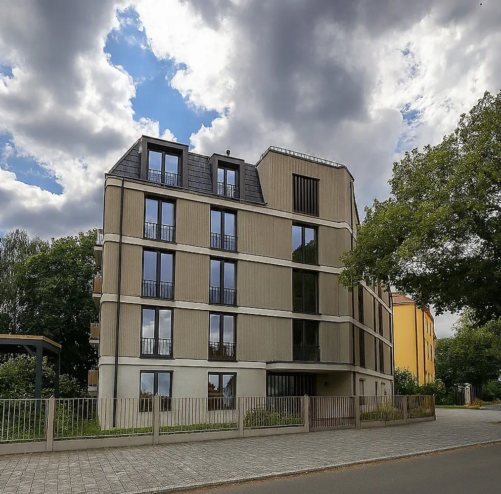 3 Zimmer Wohnung mit 102 m² in Dresden – Bild 1