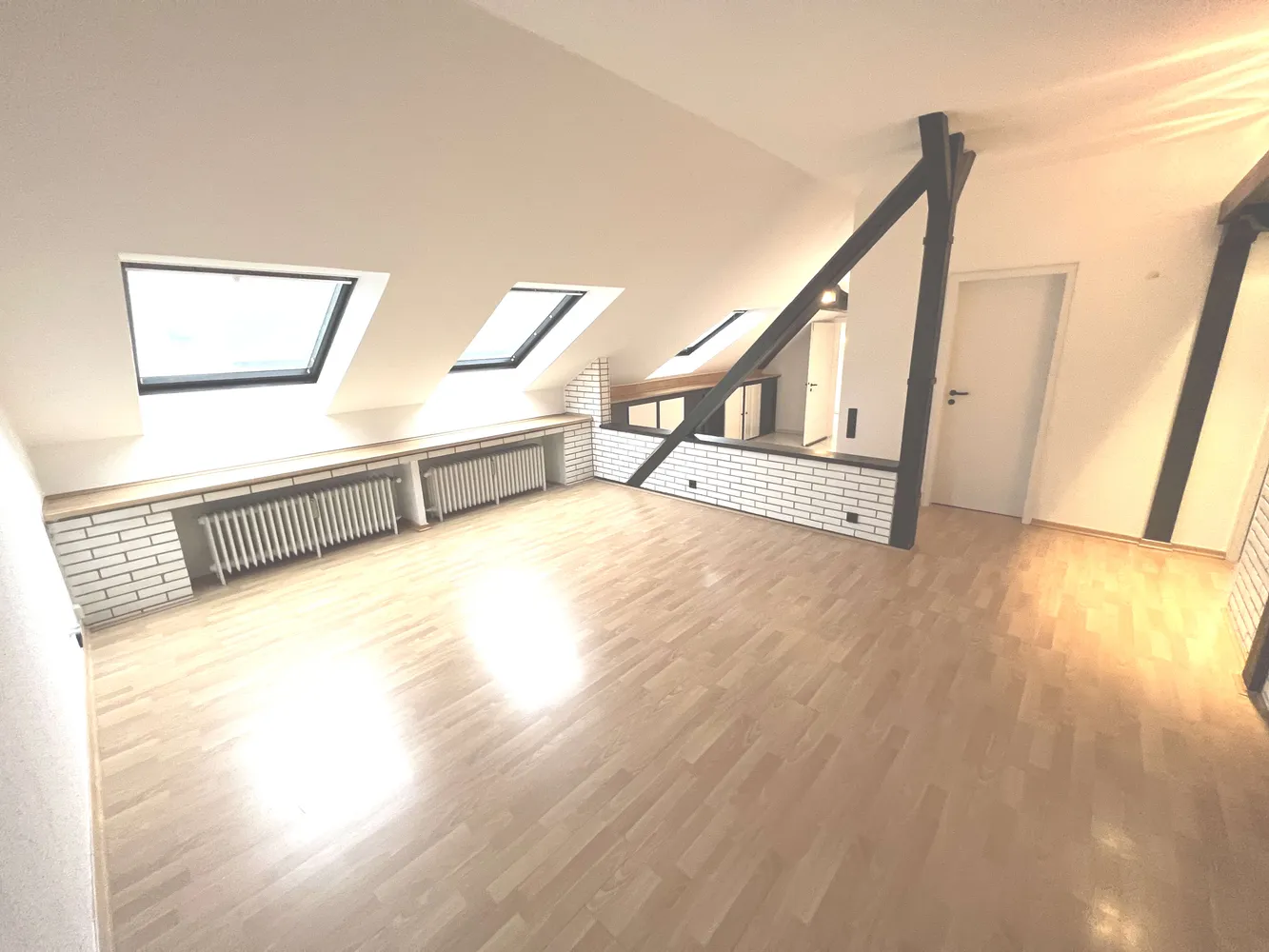 4 Zimmer Wohnung mit 81 m² in Wuppertal – Bild 1