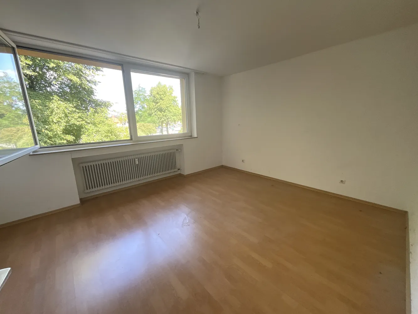 2 Zimmer Wohnung mit 68 m² in Krefeld – Bild 1