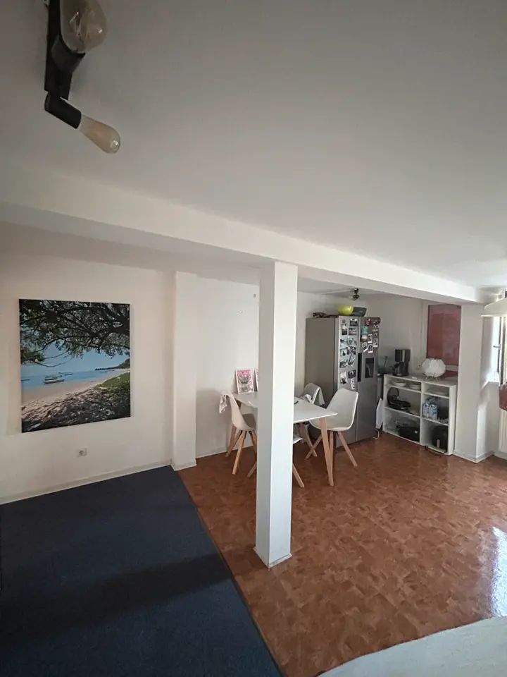 WG-Zimmer mit 67 m² in Hürth – Bild 1