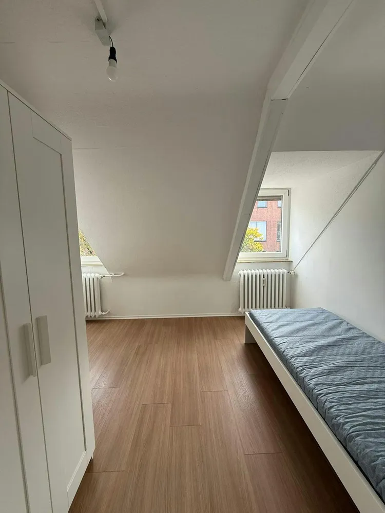 WG-Zimmer mit 15 m² in Stuttgart – Bild 1