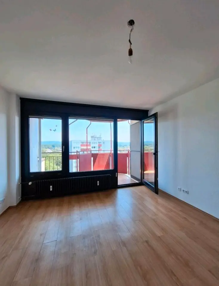 3 Zimmer Wohnung mit 76 m² in Bergisch Gladbach – Bild 2
