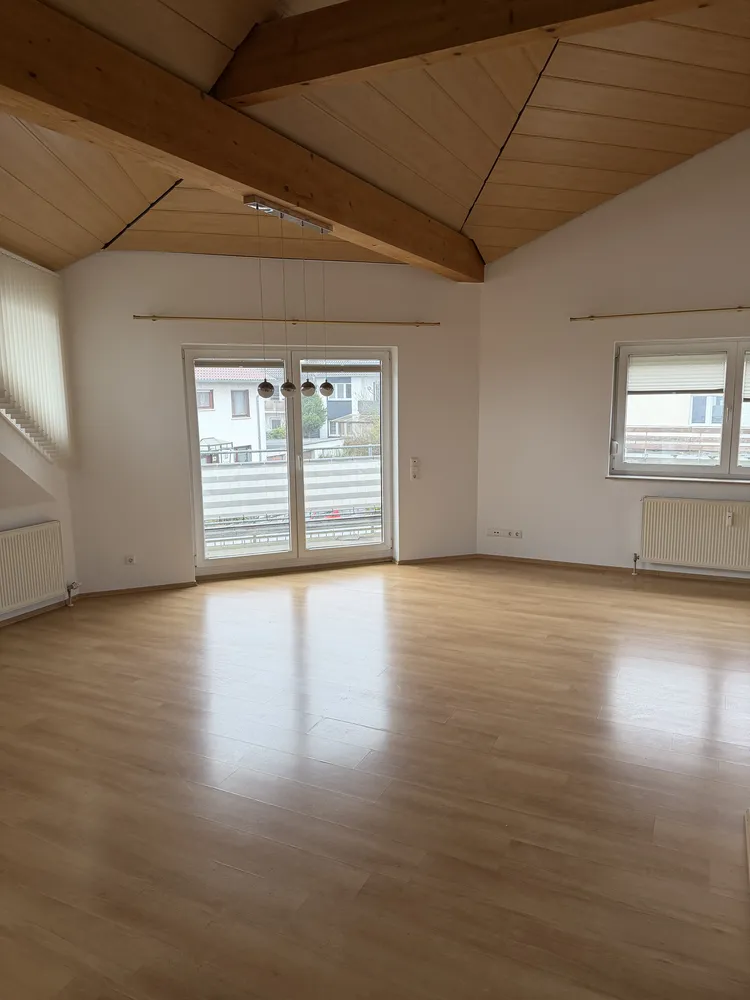 4 Zimmer Wohnung mit 135 m² in Mainz – Bild 1