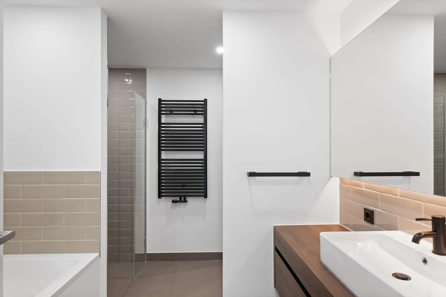 2 Zimmer Wohnung mit 88 m² in Hamburg – Bild 6