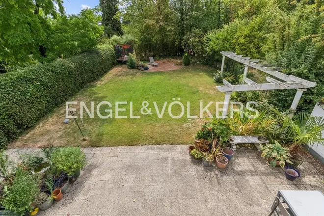 9 room house with 250 m² in Bonn – Photo 7