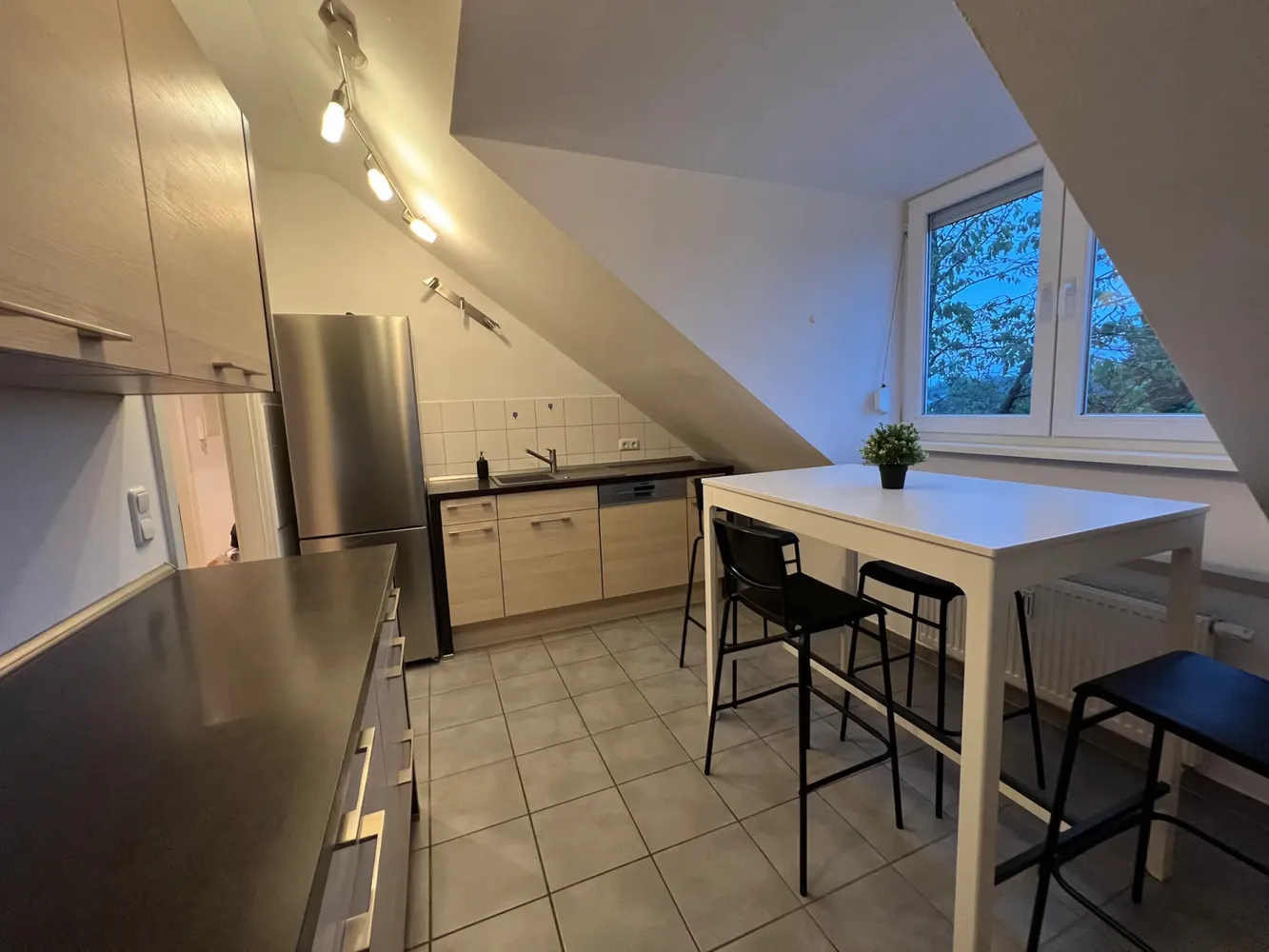Shared room with 13 m² in Munich – Photo 4