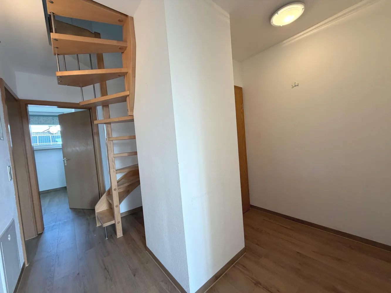 3 room apartment with 60 m² in Augsburg – Photo 2