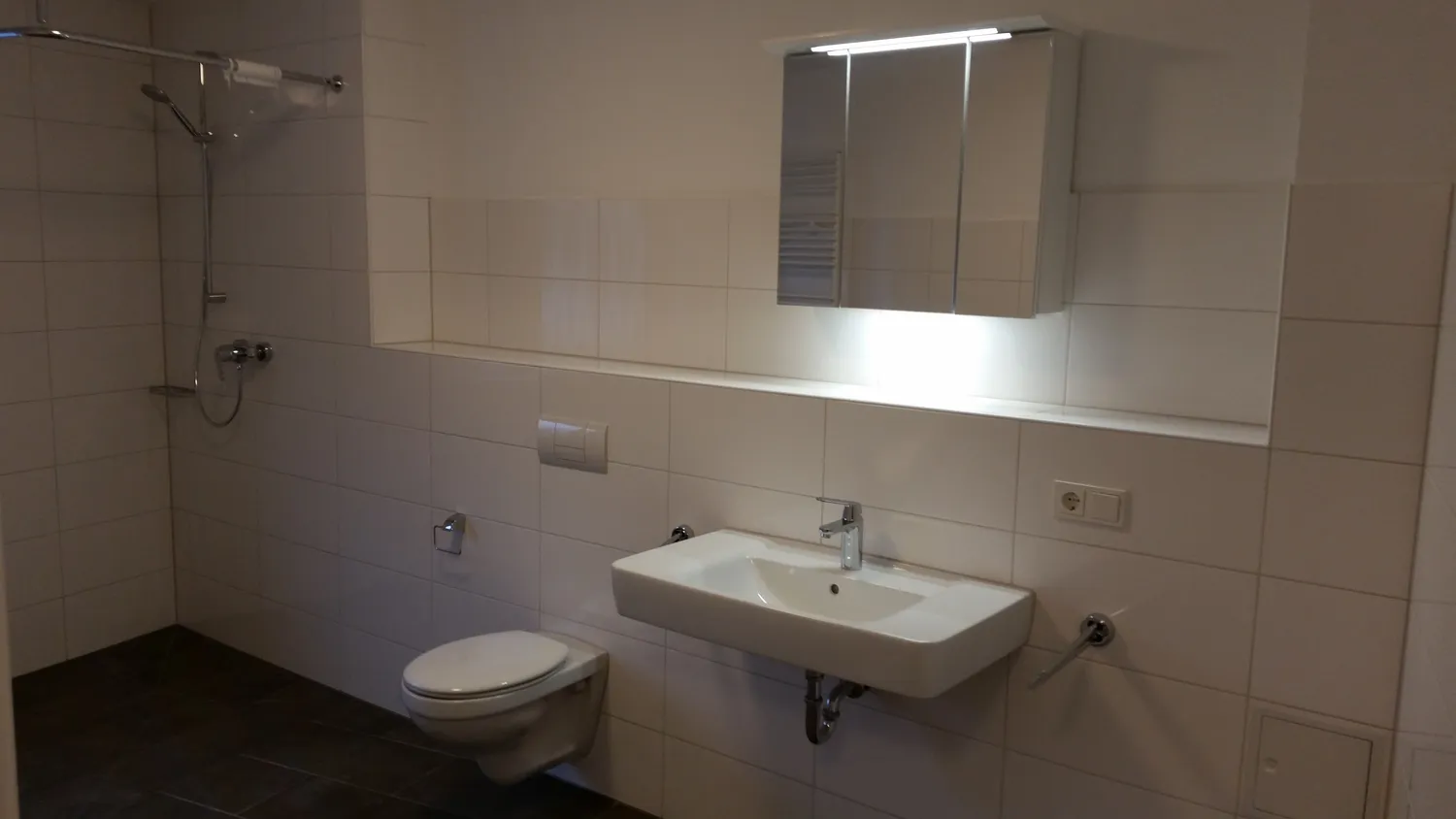 2 Zimmer Wohnung mit 76 m² in Bergisch Gladbach – Bild 2