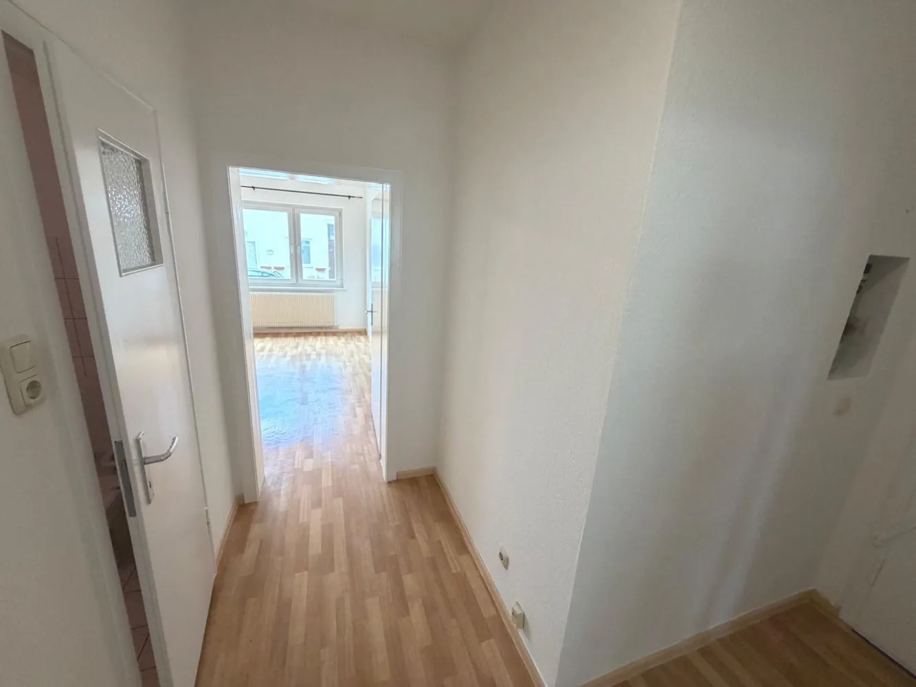2 Zimmer Wohnung mit 43 m² in Hannover – Bild 2