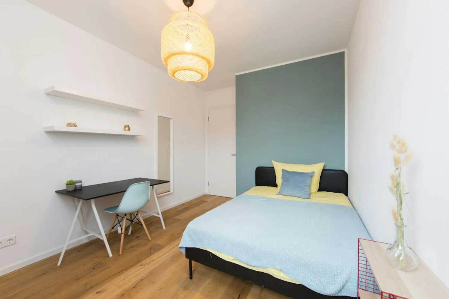 Shared room with 12 m² in Berlin – Photo 2