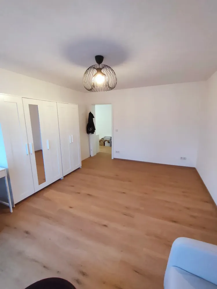 Shared room with 18 m² in Munich – Photo 4