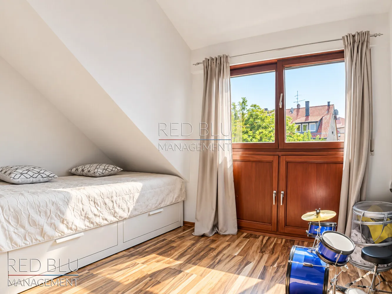 5 Zimmer Wohnung mit 100 m² in Stuttgart – Bild 3