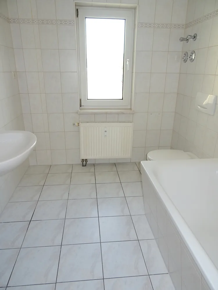 2 Zimmer Wohnung mit 51 m² in Werdau – Bild 4