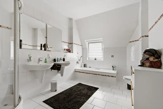 4 Zimmer Wohnung mit 120 m² in Halle (Saale) – Bild 11