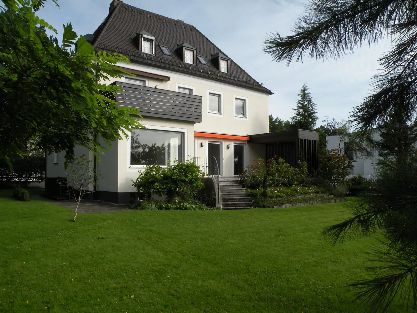 3 Zimmer Wohnung mit 88 m² in Nürnberg – Bild 2
