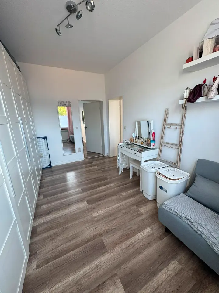 4 Zimmer Wohnung mit 72 m² in Lohmar – Bild 7