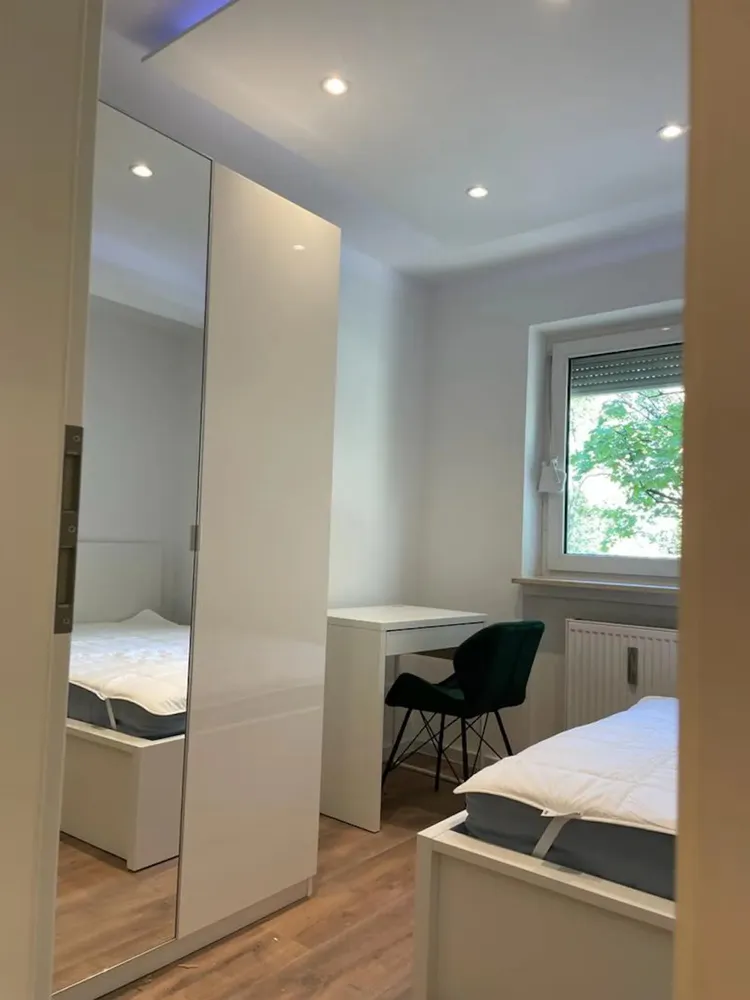 WG-Zimmer mit 11 m² in München – Bild 2