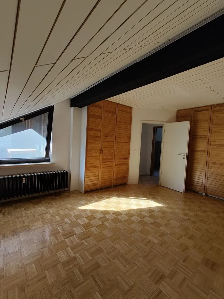 6 Zimmer Wohnung mit 141 m² in Bonn – Bild 10