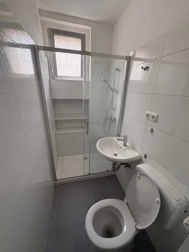 2 Zimmer Wohnung mit 50 m² in Köln – Bild 7