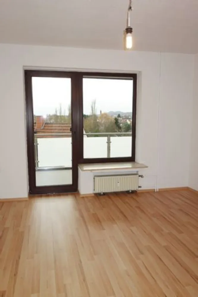3 Zimmer Wohnung mit 92 m² in Kassel – Bild 4