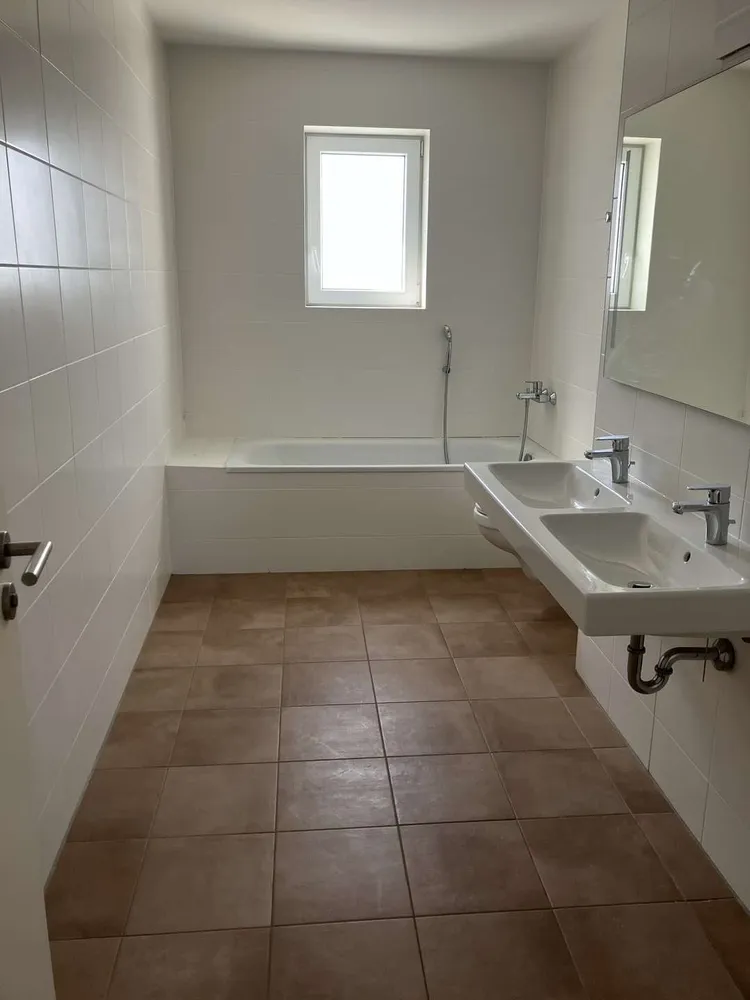 4 Zimmer Wohnung mit 145 m² in München – Bild 6