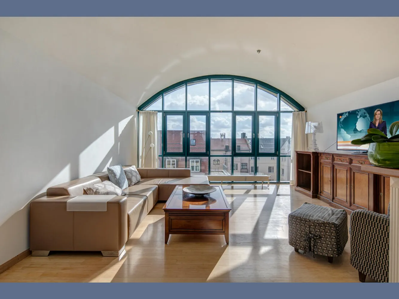 3 Zimmer Wohnung mit 160 m² in München – Bild 1