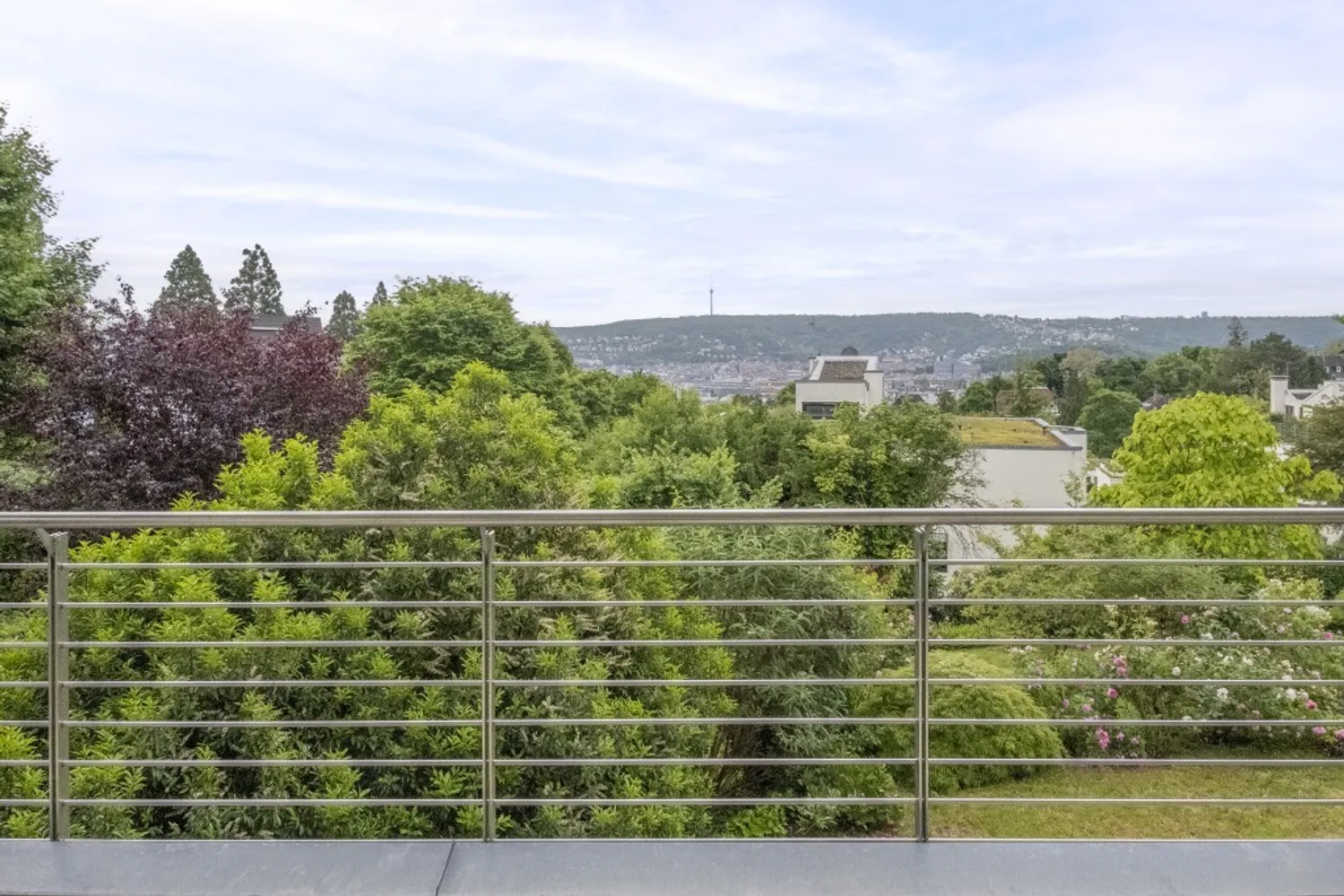 4 room apartment with 140 m² in Stuttgart – Photo 1