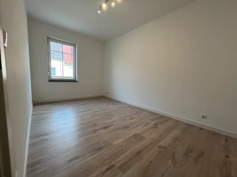 4 Zimmer Wohnung mit 102 m² in Hoyerswerda – Bild 2