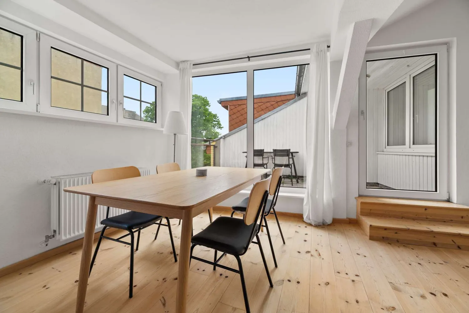 3 Zimmer Wohnung mit 109 m² in Berlin – Bild 2