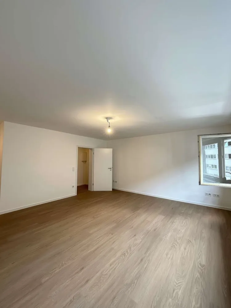 1 Zimmer Wohnung mit 32 m² in Köln – Bild 2