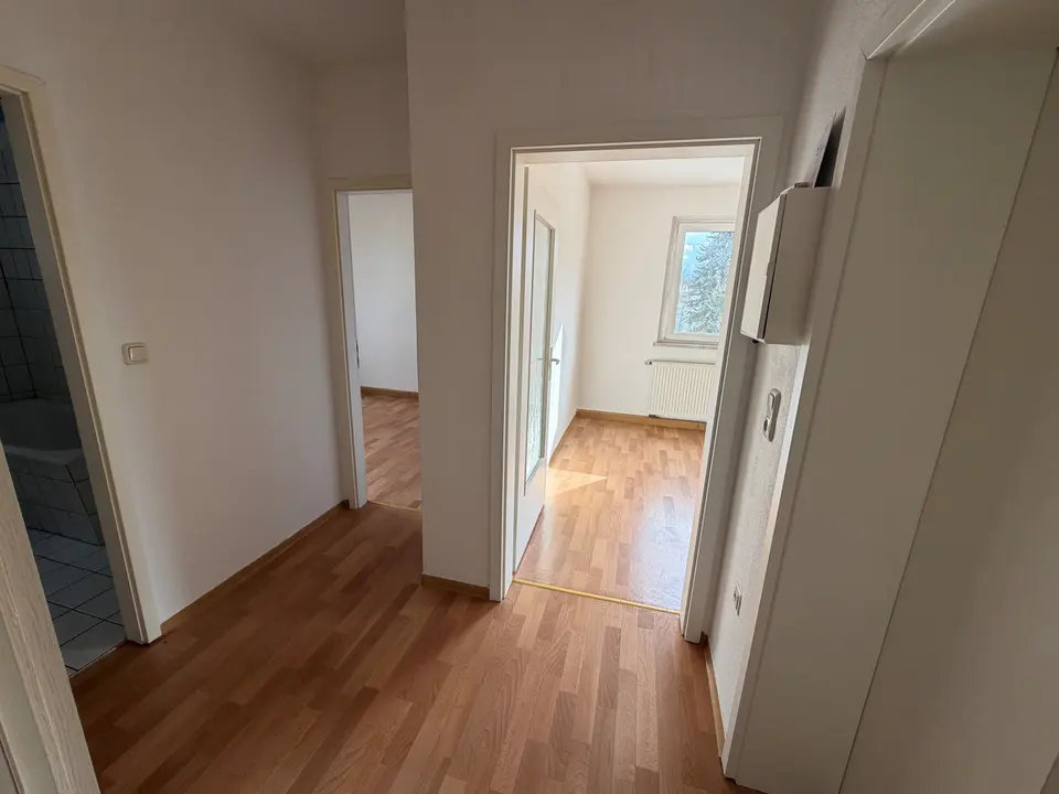 2 Zimmer Wohnung mit 52 m² in Plauen – Bild 5