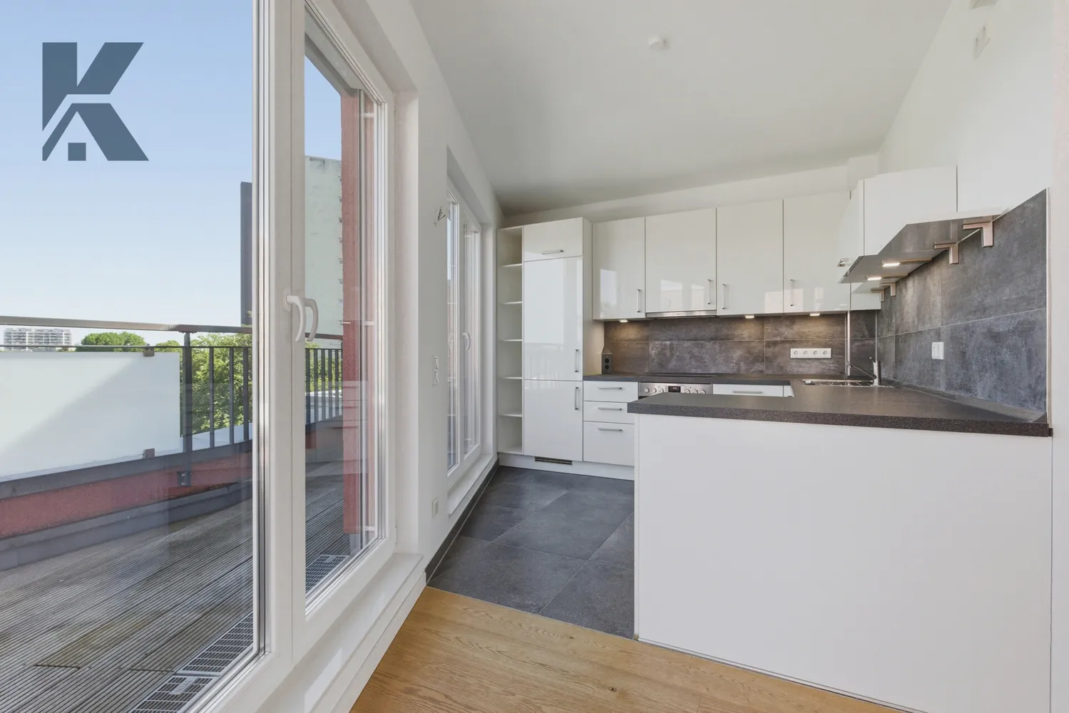 2 Zimmer Wohnung mit 89 m² in Köln – Bild 9