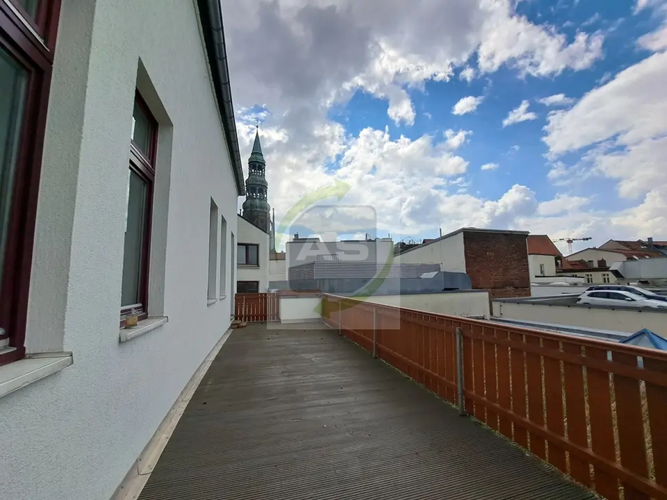 4 Zimmer Wohnung mit 161 m² in Zwickau – Bild 2
